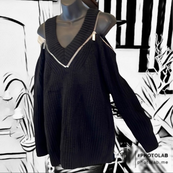 Michael Kors Sweaters - Michael Kors Black Zippered Open Shoulder Thick Knit Ribbed Sweater